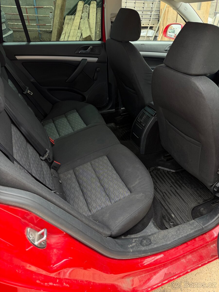 Škoda Octavia II Combi 1.6 TDI 77 kW - 8
