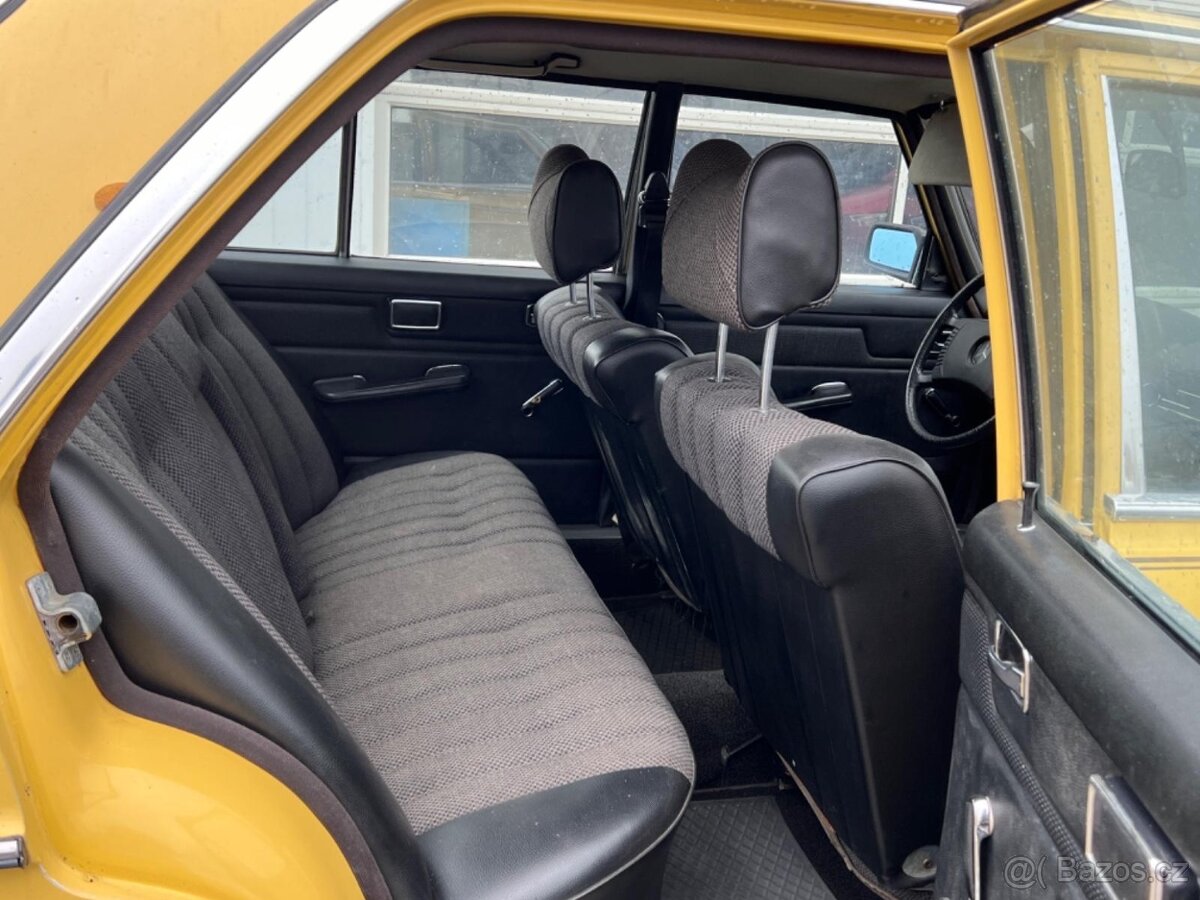 Mercedes-Benz W114/W115 230 - 8