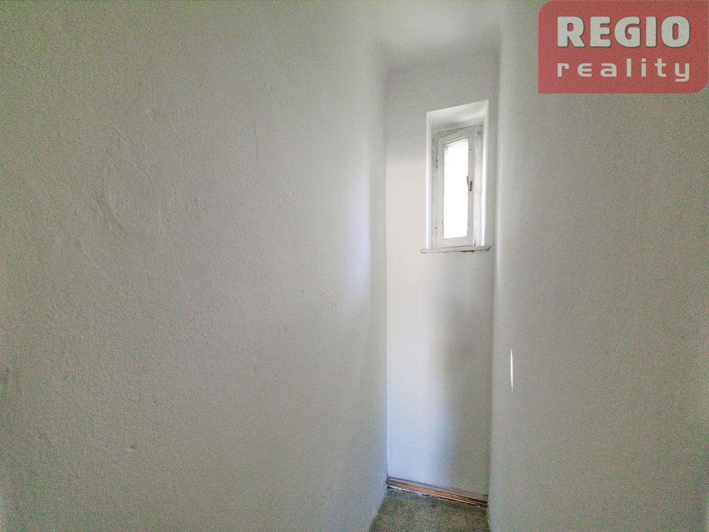 REZERVOVÁNO - Pronájem bytu 2+1, ve Frýdku, ul. Národních mu - 8