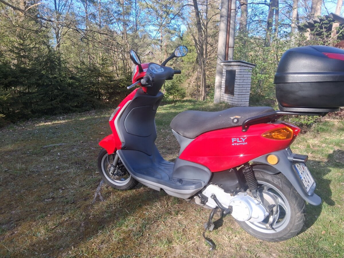 Piaggio Fly 50 4T - 8