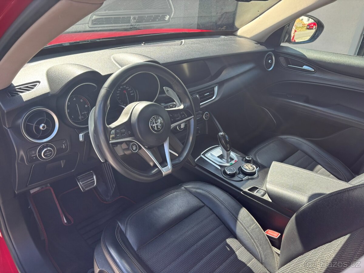 Alfa Romeo Stelvio 2.2 JTDm - 8