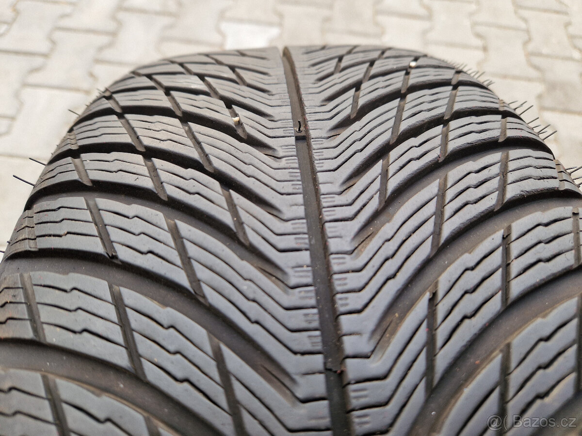 5x112 r18 kola mercedes a cla disky amg A CLA 18 alu 235 40 - 8