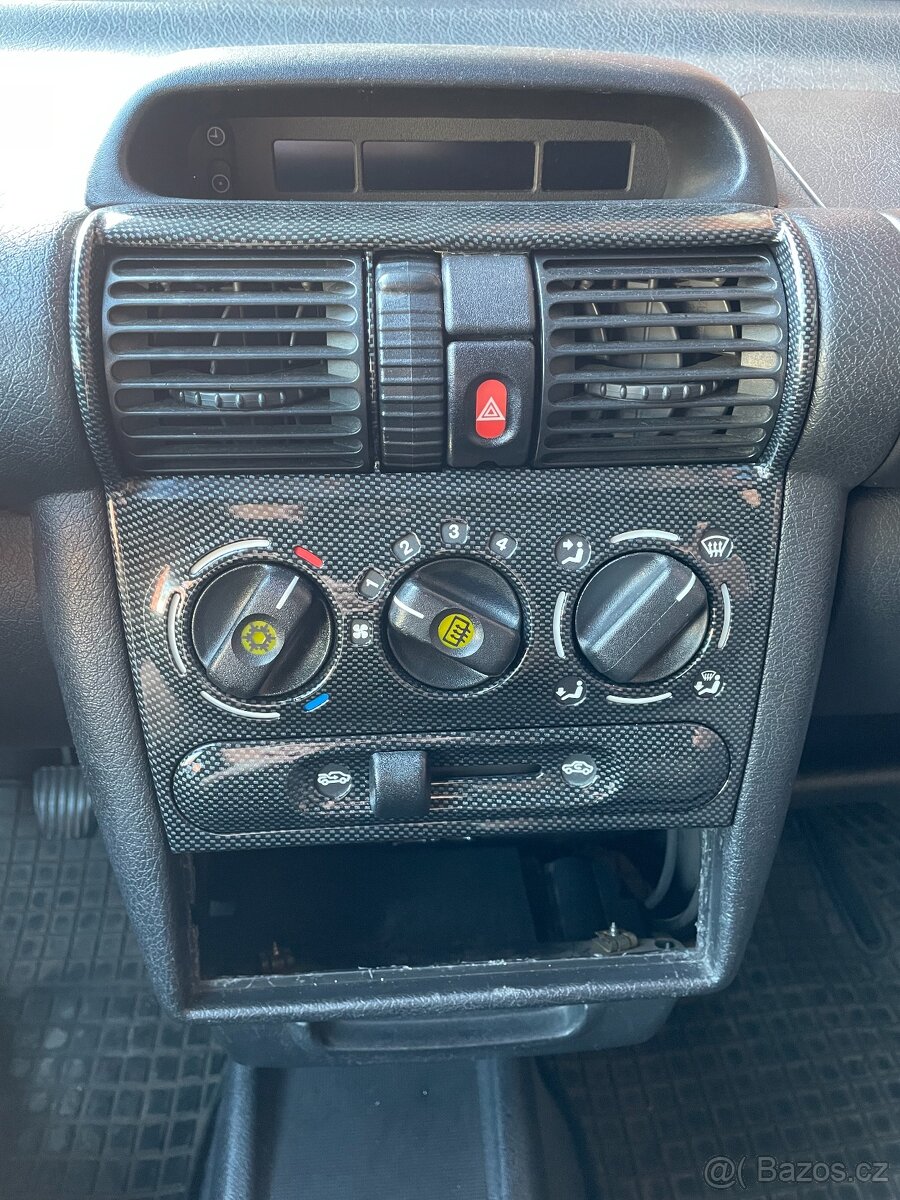 Opel Tigra ,,A" 1.4i 16V 66kW rok 2000 Náhradní díly - 8