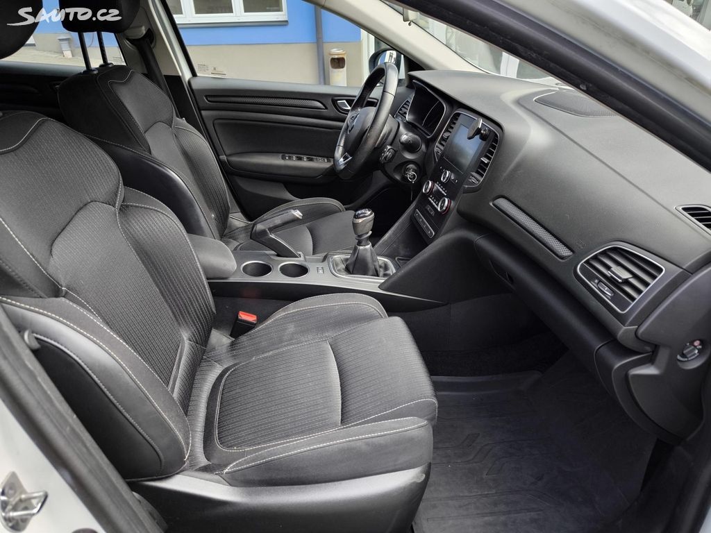 Renault Mégane, 1.5 DCi ZEN - 8