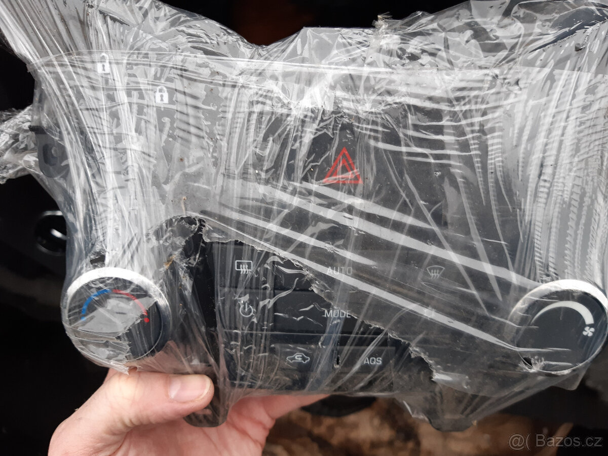 Chevrolet Cruze 2,0VCDi 120kW 2011 - dily - 8