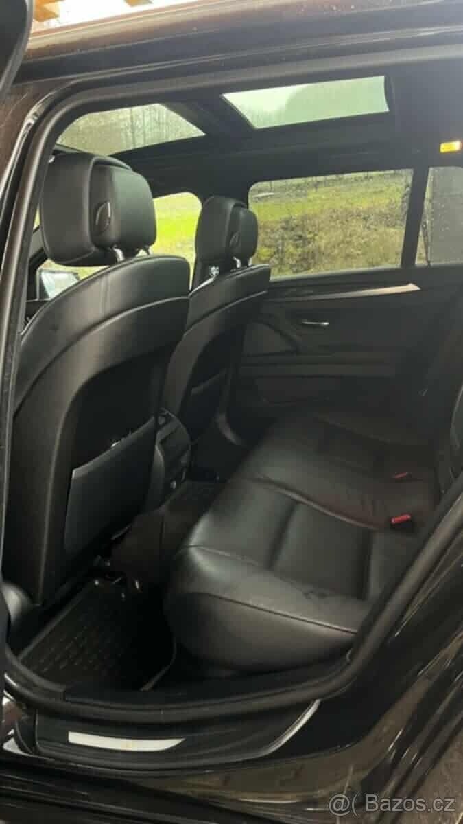 BMW F11 520D - 8