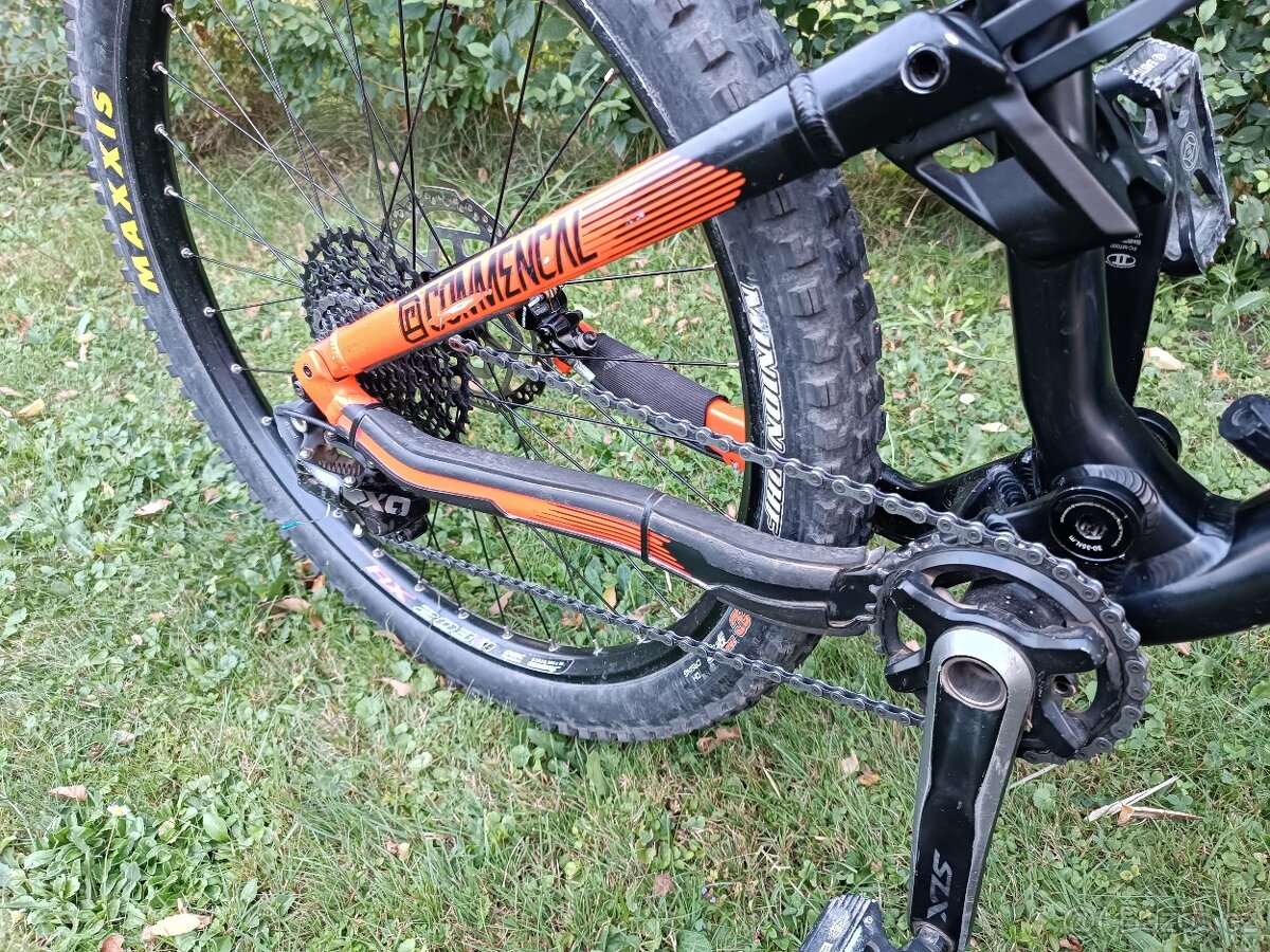Celoodpružené enduro kolo Commencal - 8