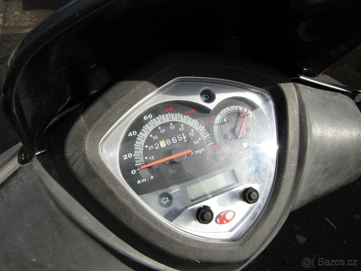 Kymco Agility 150 - 8