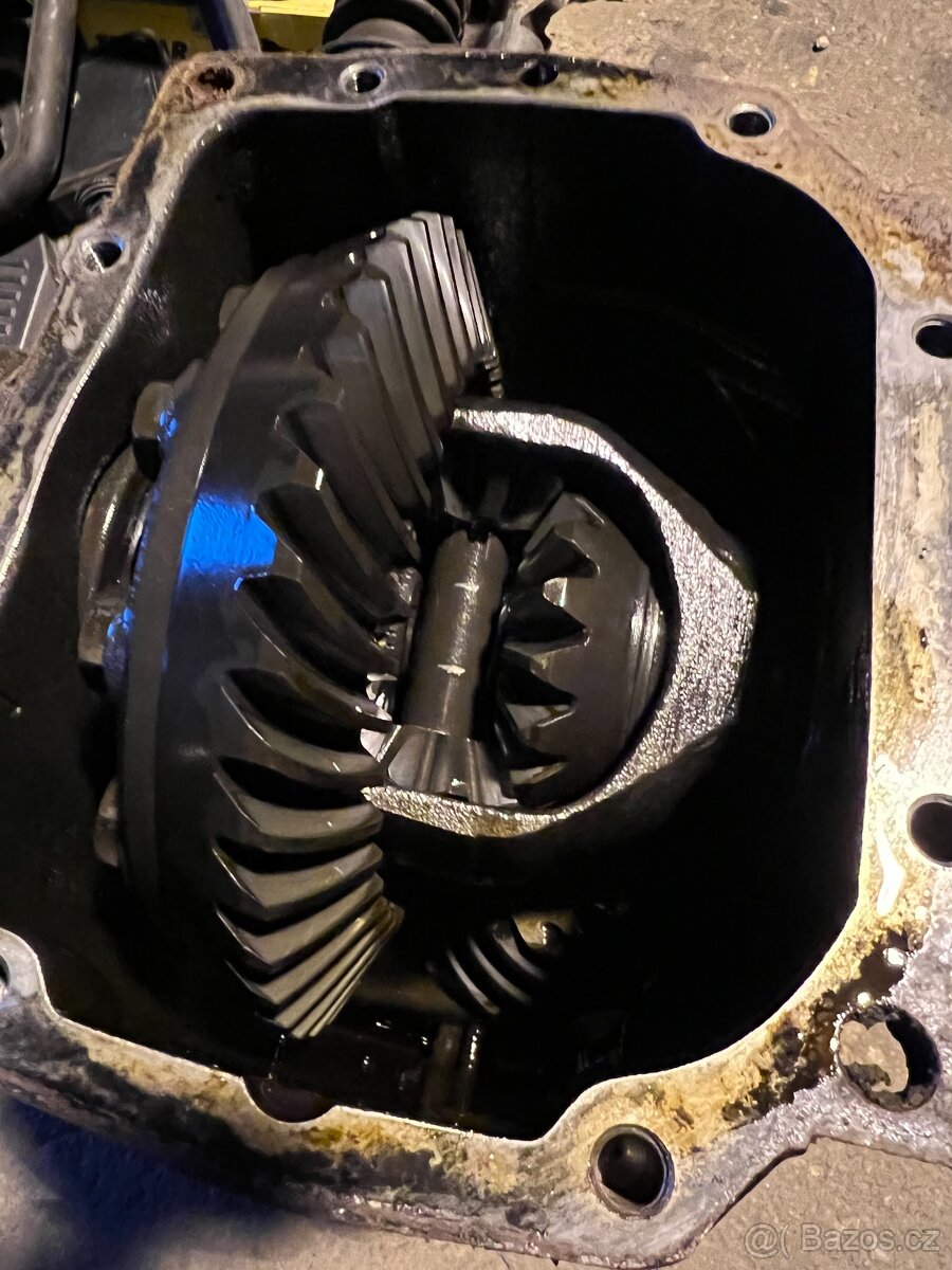 BMW 3er E46 330i diferenciál poměr 2,93 manuál - 8