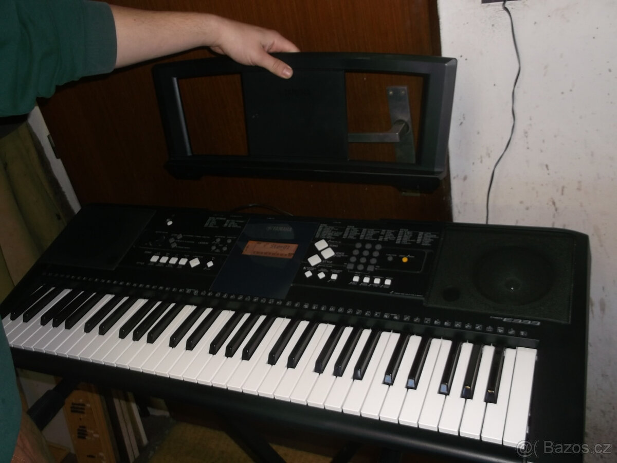 Yamaha PSR E 333 - 8