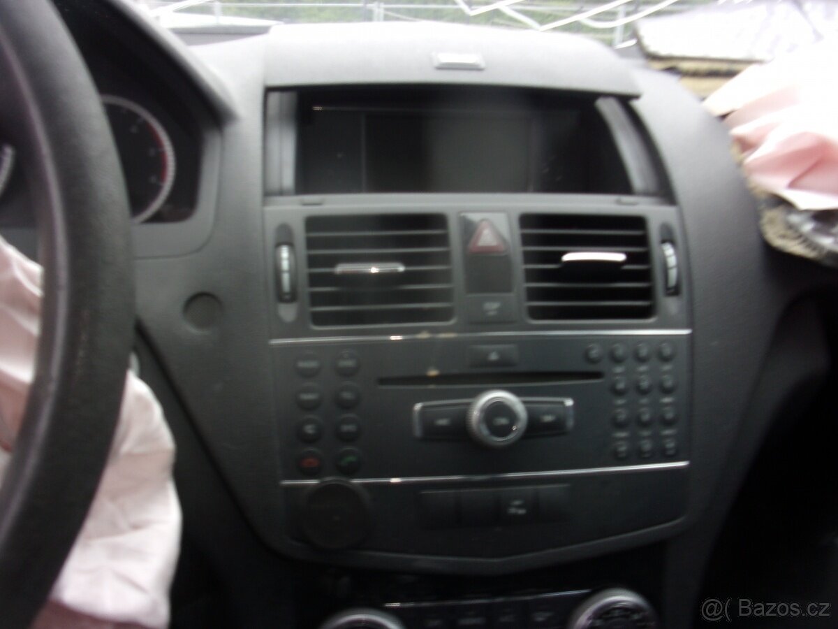 Mercedes-Benz Třídy C C200 CDi - 8