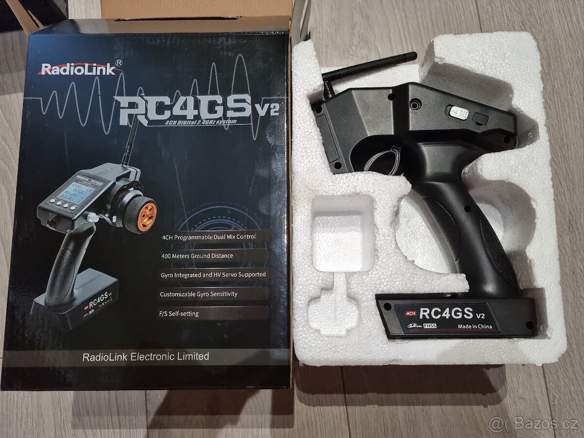 RC auto na benzín - 8