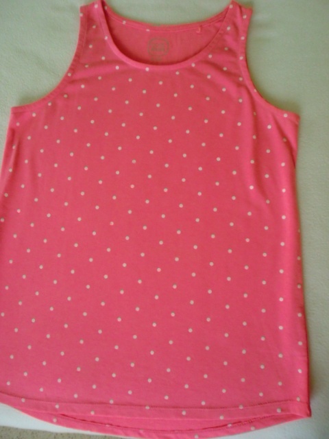 TRIČKA - BEZVADNÝ STAV - kus za 30 Kč - 8