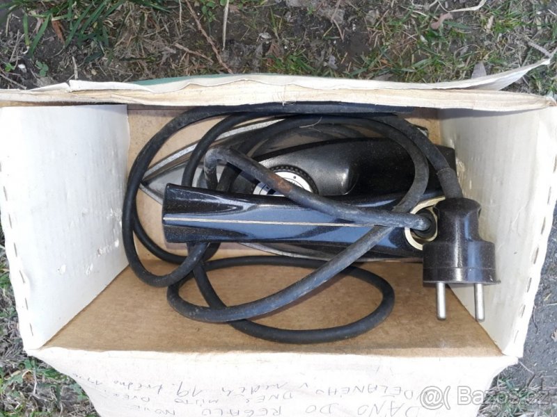 Staré žehličky - 8