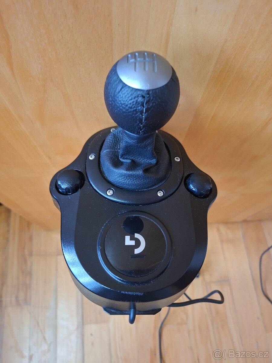 Logitech G29 – volant + pedály + řadicí páka + stojan - 8
