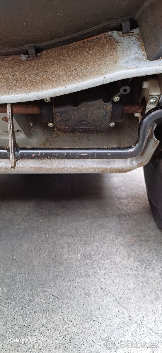 Sekačka na trávu SP535 BW EL 4S - 8