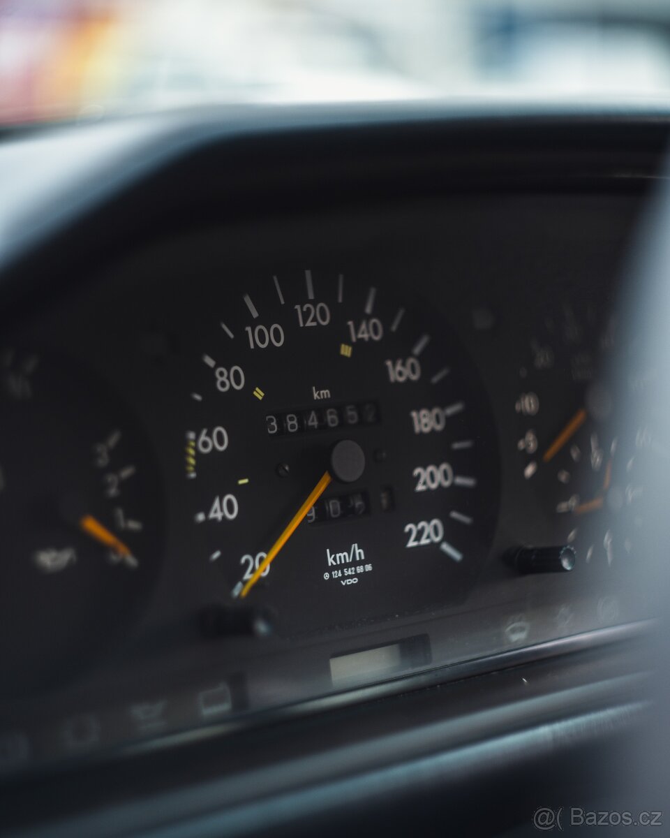 Mercedes-Benz W124 E250TD - 8