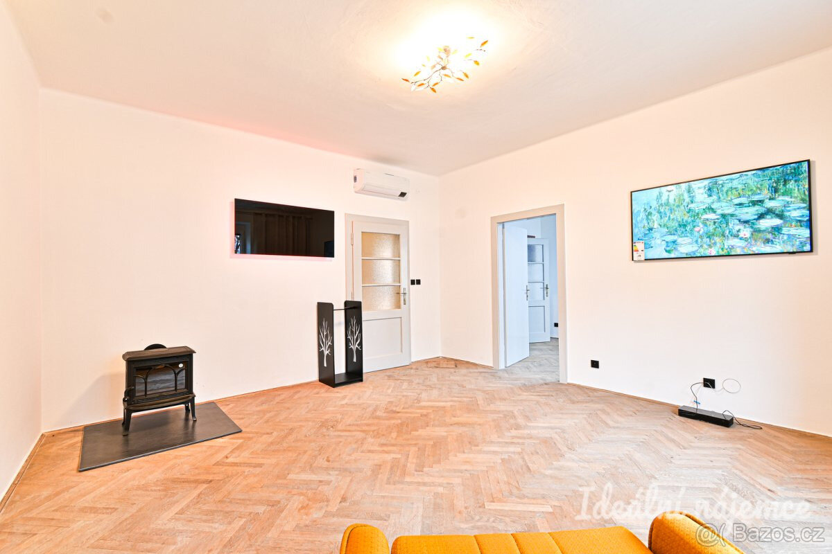 Pronájem bytu 2+1, Hálkova 1157/10, Znojmo - 22.300,- Kč/měs - 8