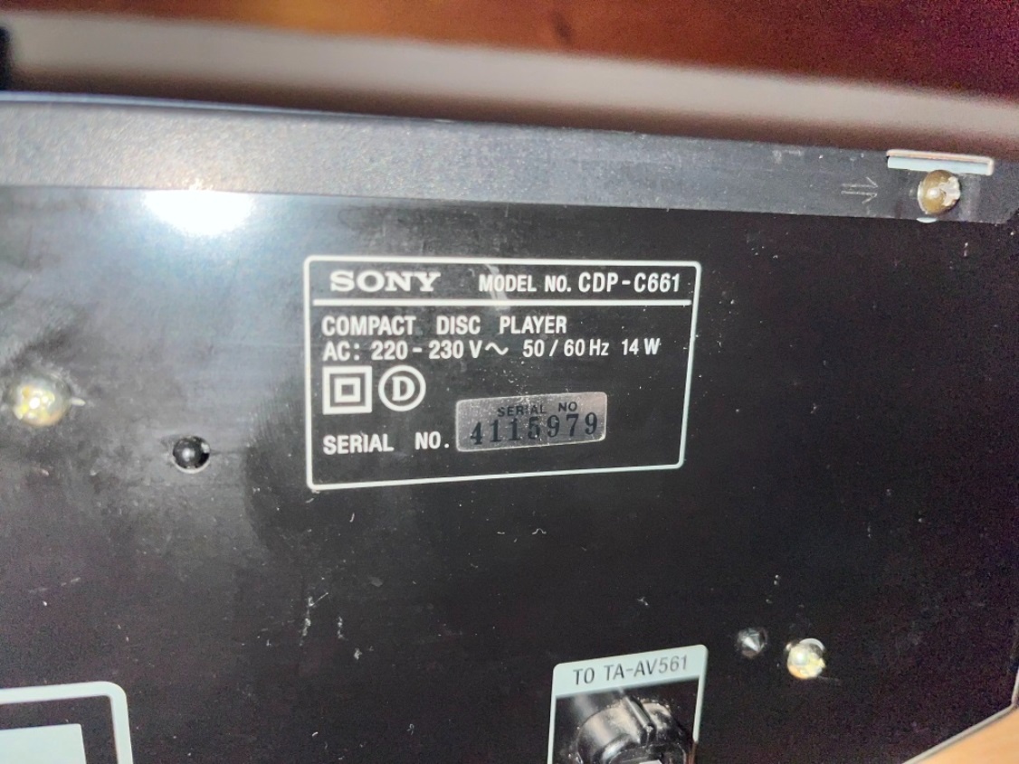 CD přehrávač na 5 disků SONY CDP-C661 - na servis - 8
