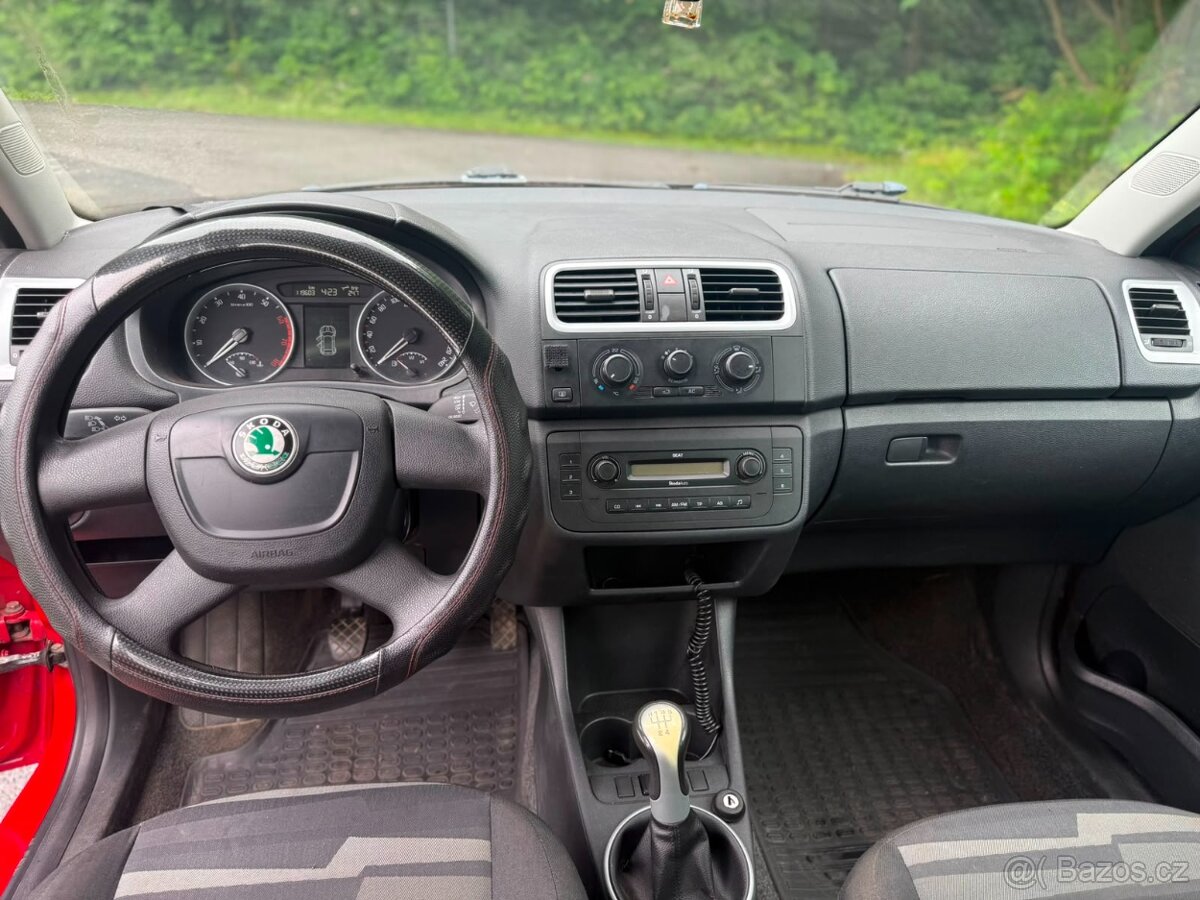 Škoda Fabia 2 1.2HTP r.v 2010 - 8