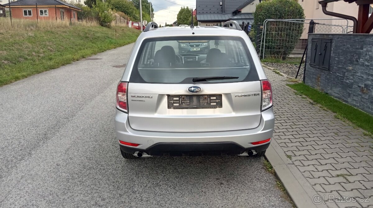 Subaru Forester 2.0 benzín - 8