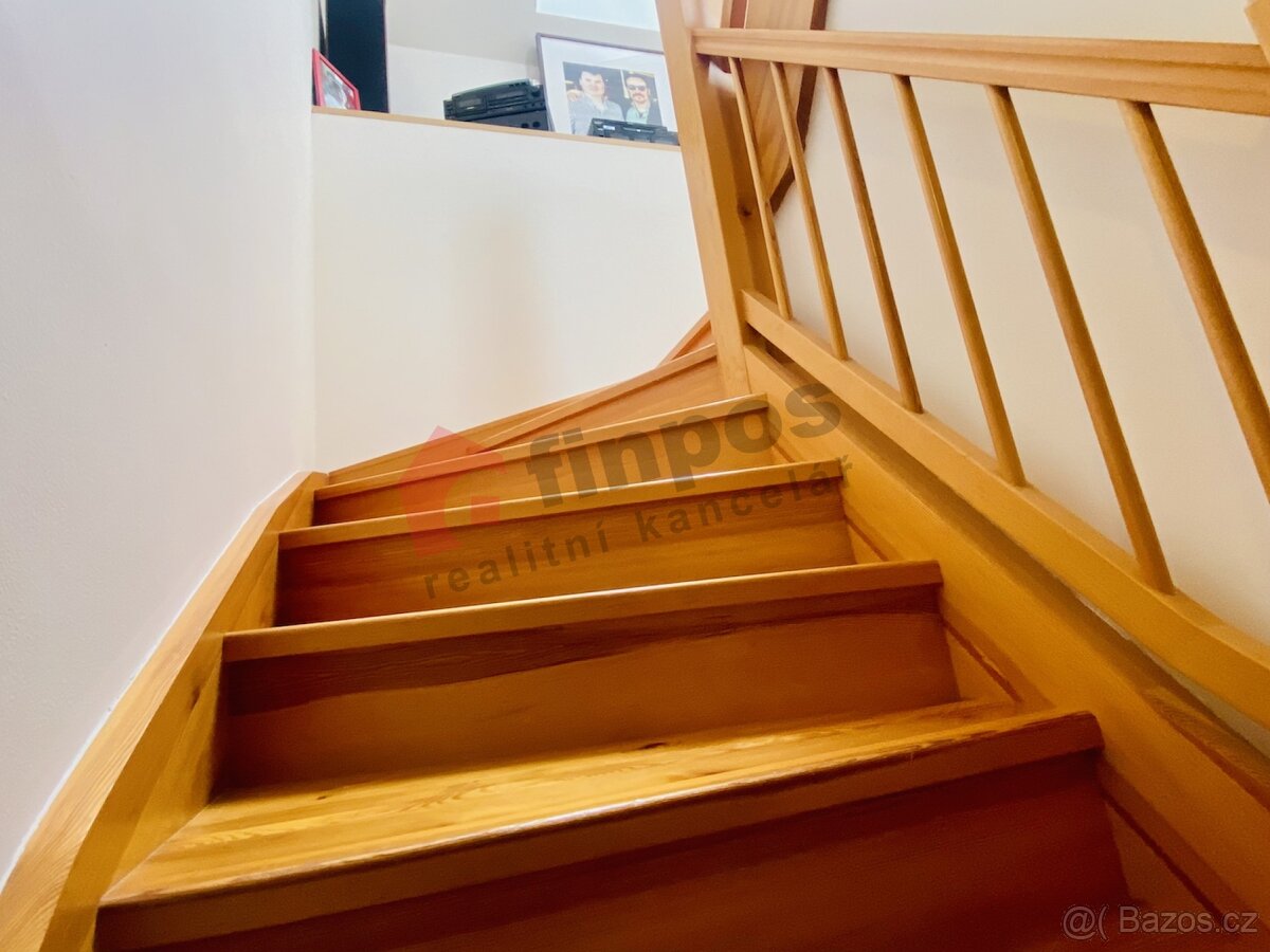 Mezonetový byt 5kk s balkonem v Jesenici u Prahy - 8