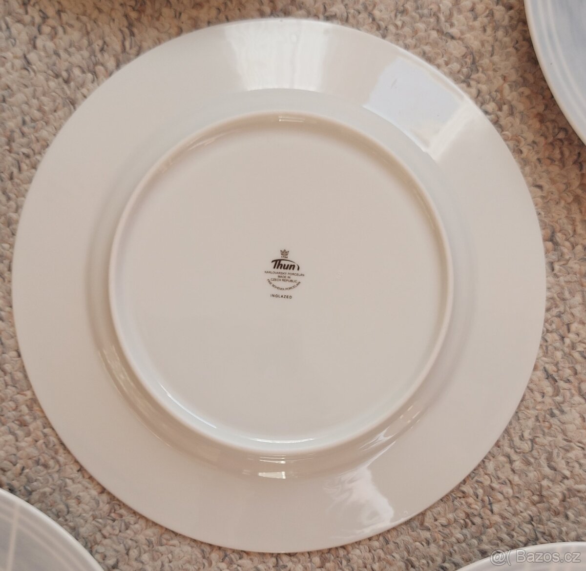 Sada talířů THUN s krásným moderním designem - 8