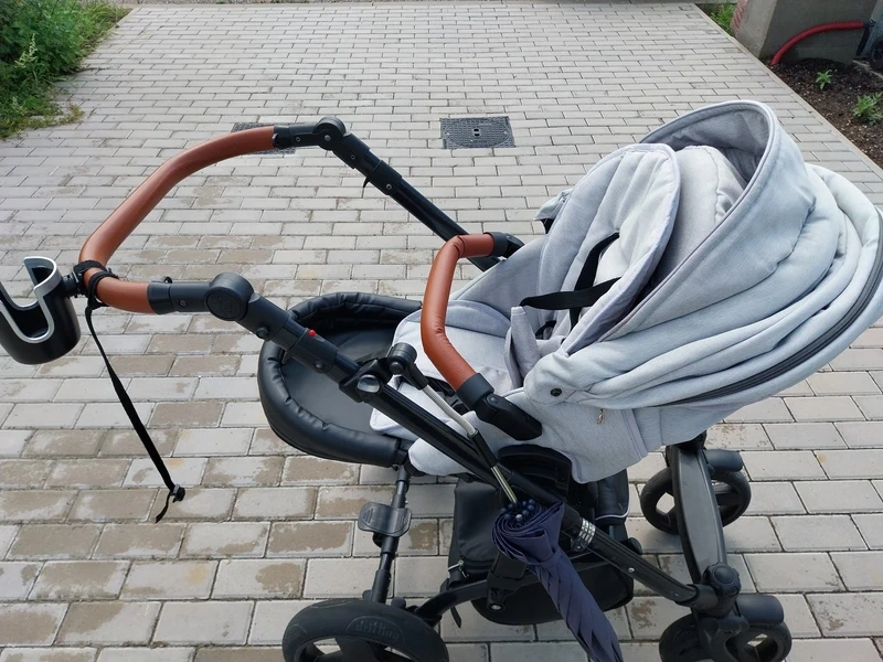 Kočárek Tudore Forester - 8