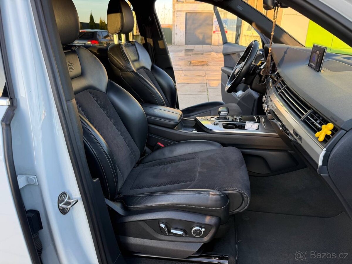 Audi Q7 S-line - 8