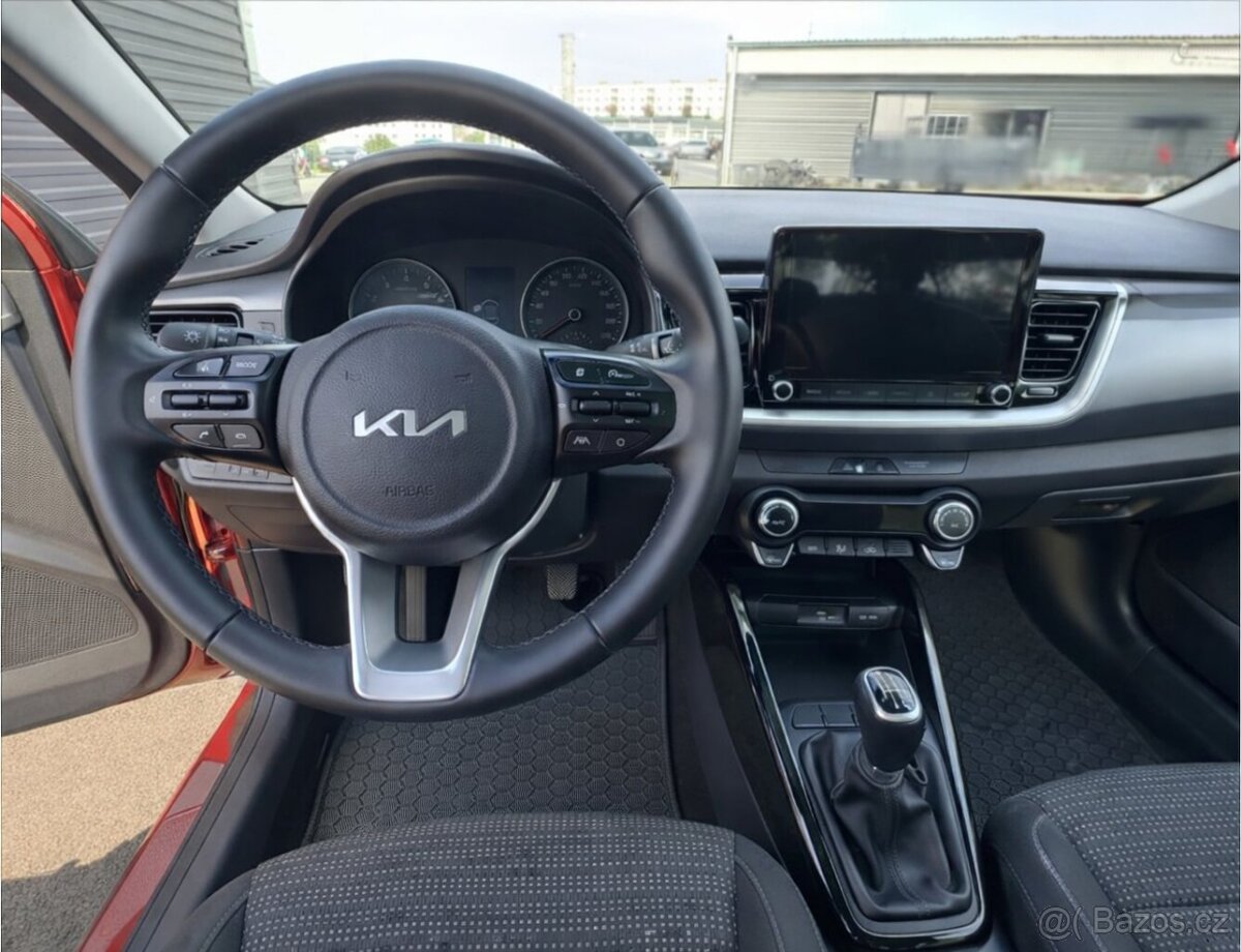 Kia Stonic 1,0 (2023) - 8