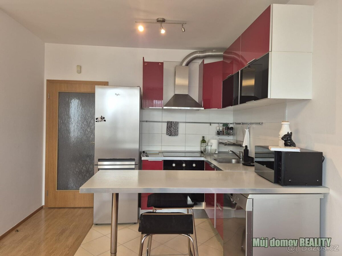 Pronájem bytu 2+kk, 50 m s balkonem Praha 5, Zličín. - 8