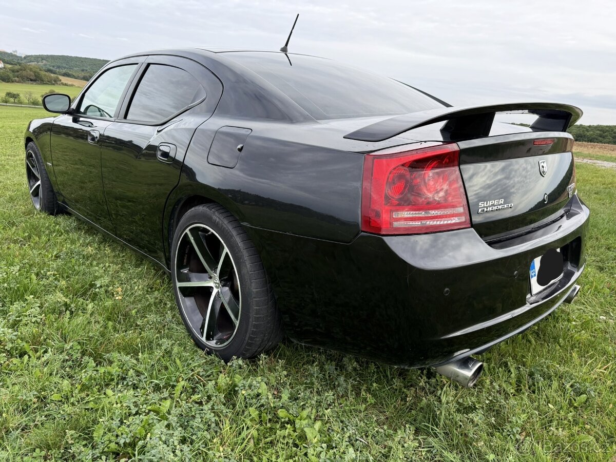 Dodge Charger SRT8 6.1HEMI 317kw LPG - 8
