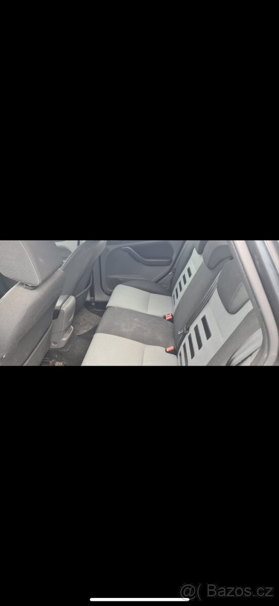 Ford Focus Combi 1,6 TDCi 66 kw..08/2010..Klima - 8