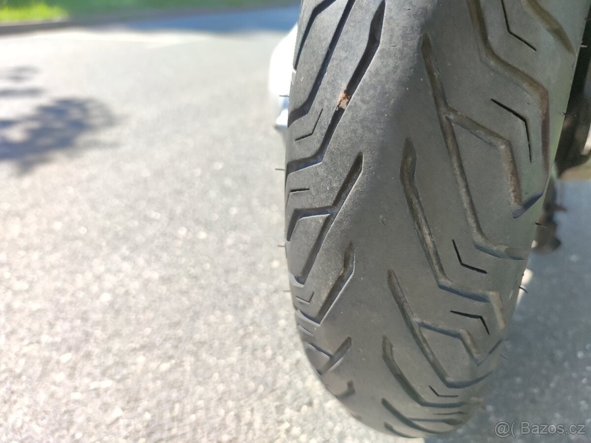 Honda SH 300i ABS - 8