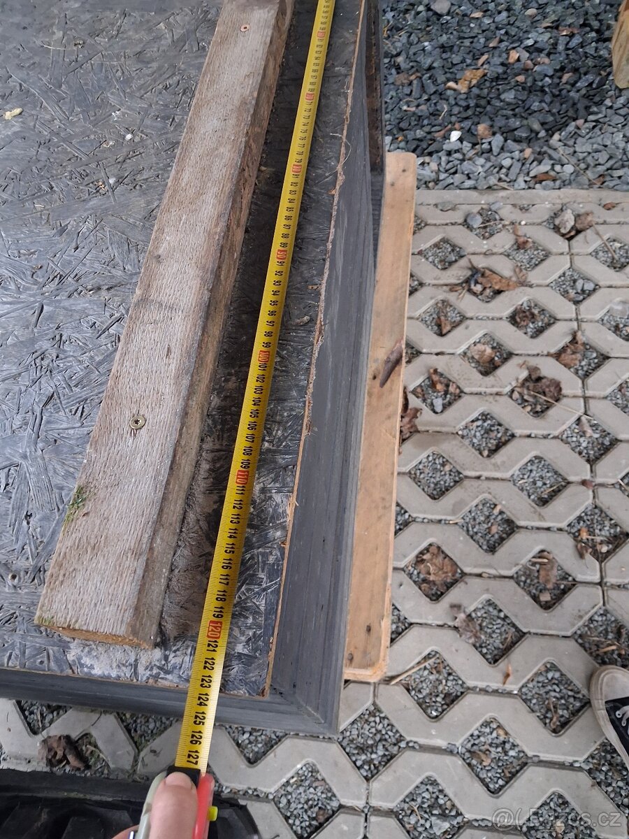 Zateplená psí bouda - 8