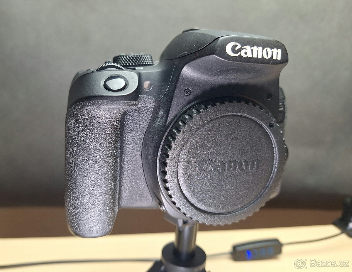 Canon EOS 850D - 8