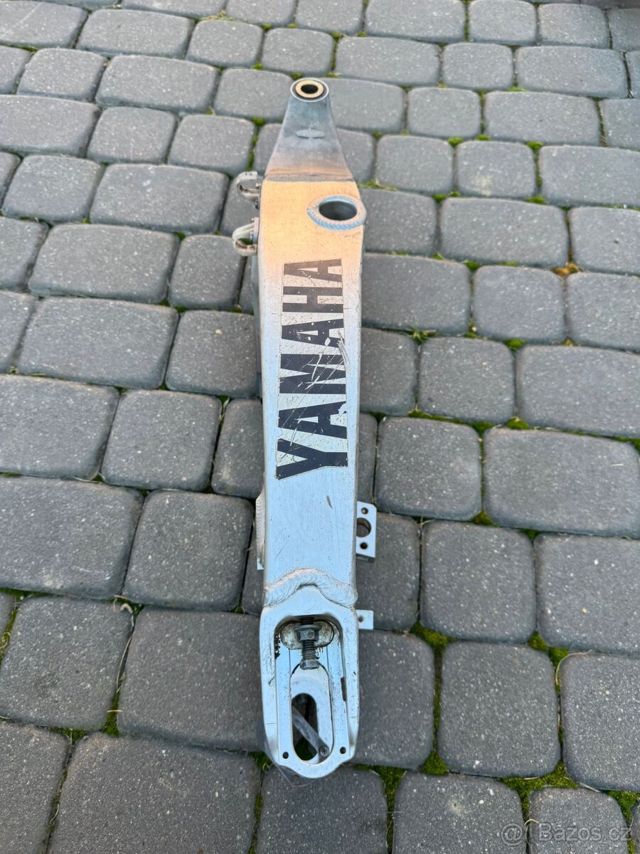 Kyvná vidlice zavěšení kyvka kolo Yamaha YZF WRF YZ - 8