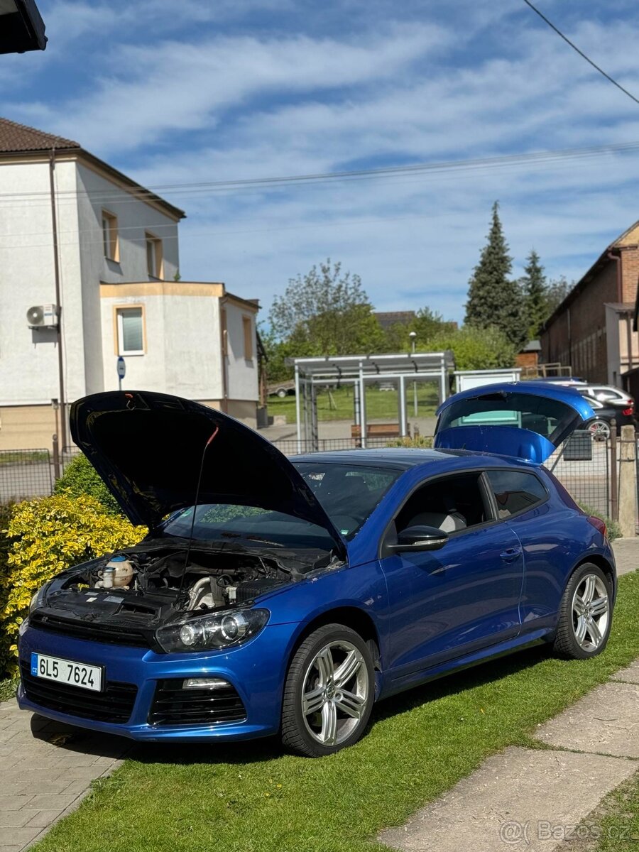 VW Scirocco 2.0 R TSI 195 kw, 2010, manuál - 8