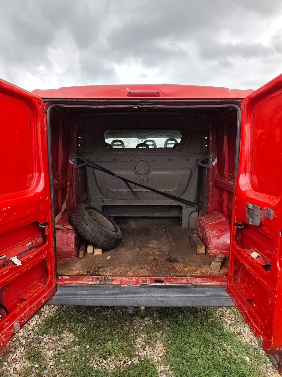 CITROEN JUMPER 2.2 HDI 16V Červená - 8