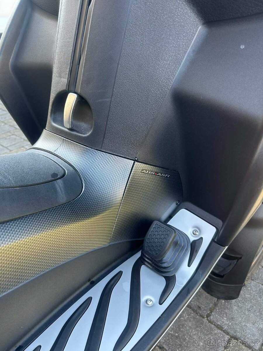 Piaggio MP3 400 sport - 8