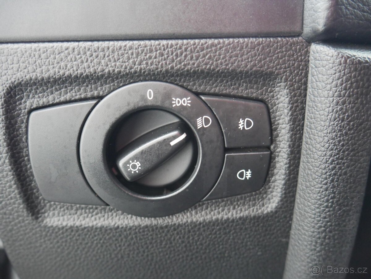 BMW Řada 1 2.0d , 105 kW nafta, 2008 - 8