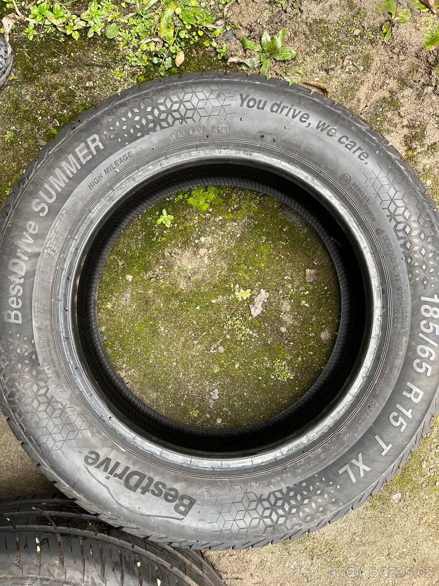 Pneu 185/65/15 - 8