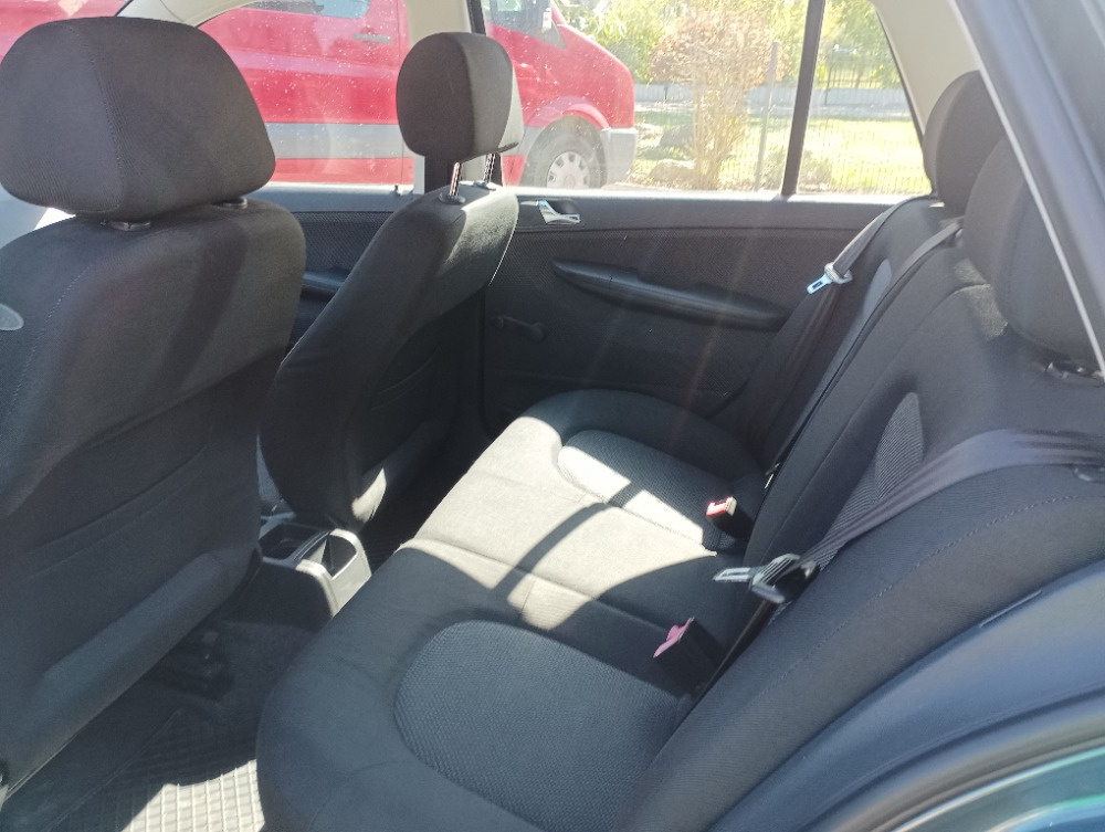 Škoda Fabia 1.4combi - 8