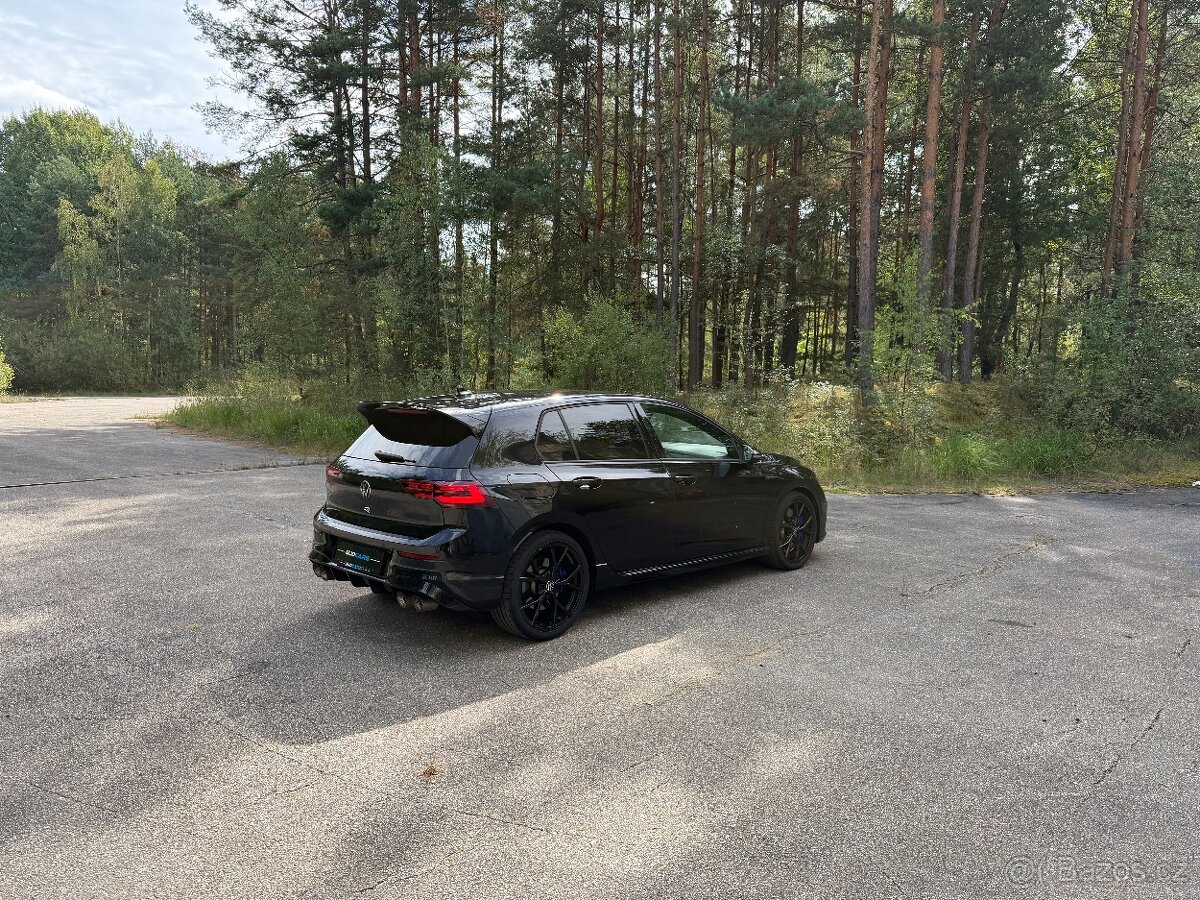 Volkswagen Golf 8R Performance 245kW Akrapovič, 1.Maj.DPH - 8