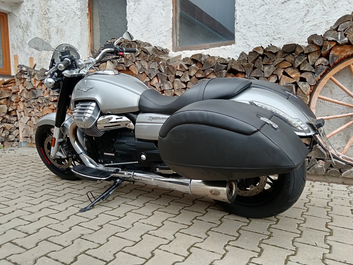 MOTO GUZZI CALIFORNIA 1400 CUSTOM - 8