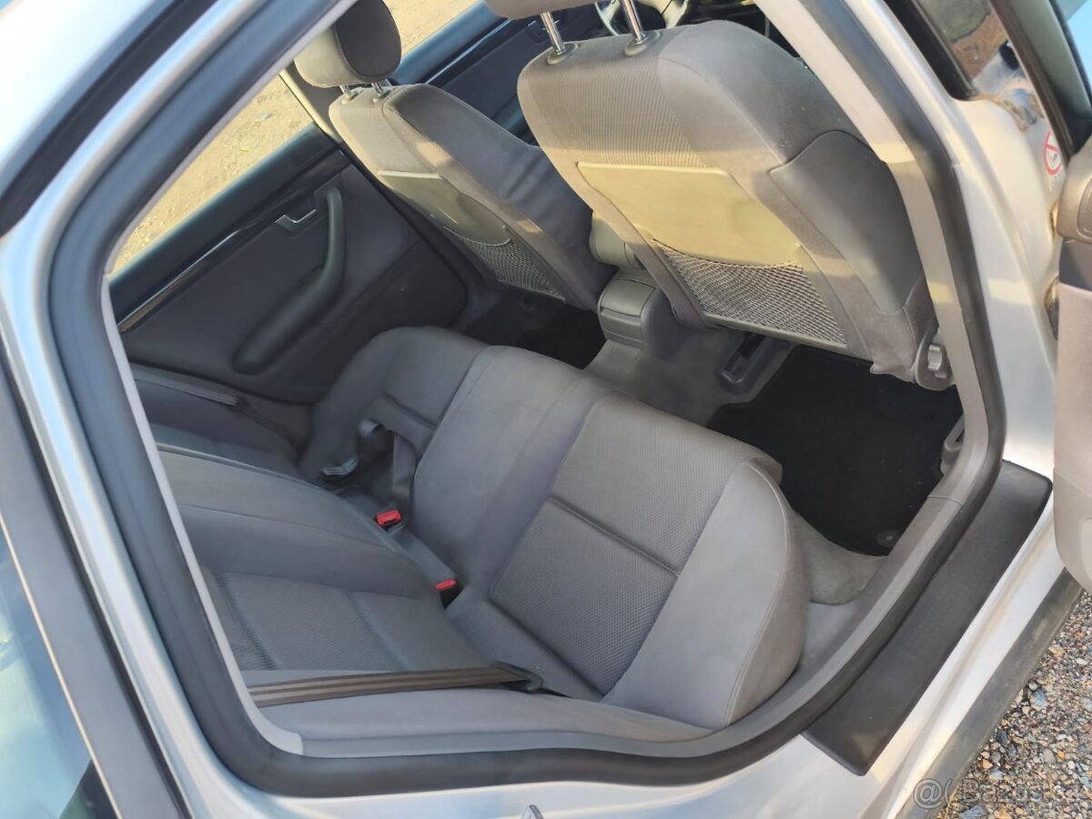 Audi A4 B6 3.0i 162kw - 8