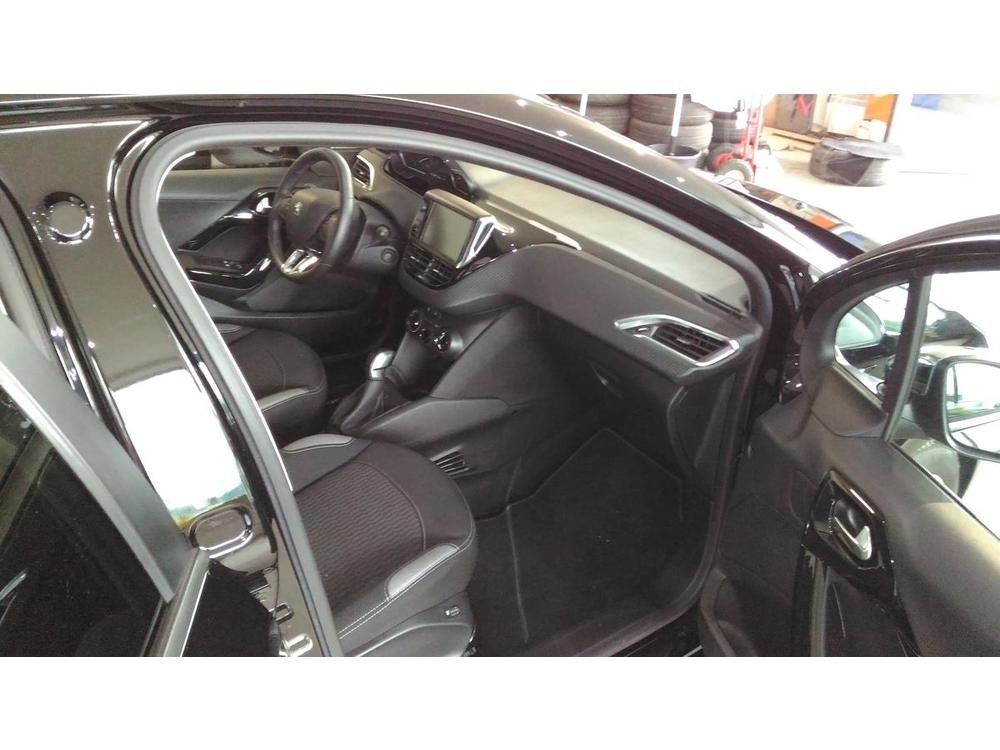 Peugeot 208 1,6 HDI - 8