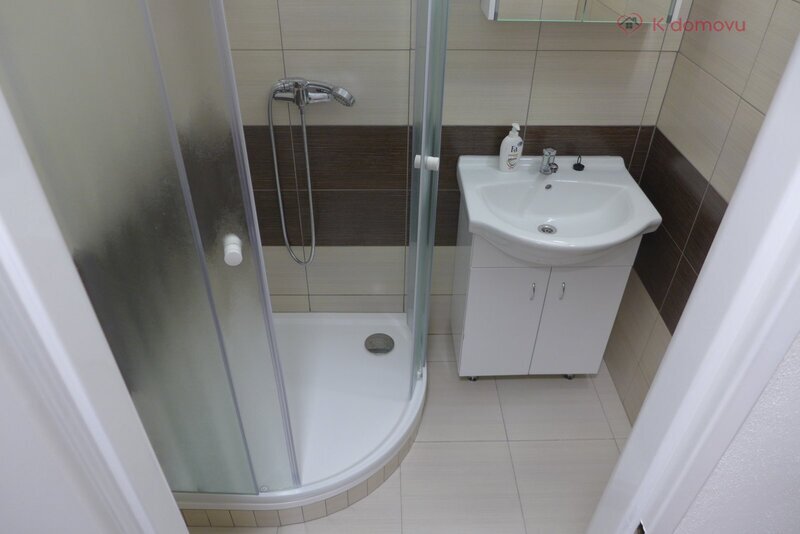 Pronájem bytu 2+1 na ulici Kabelíkova - 8