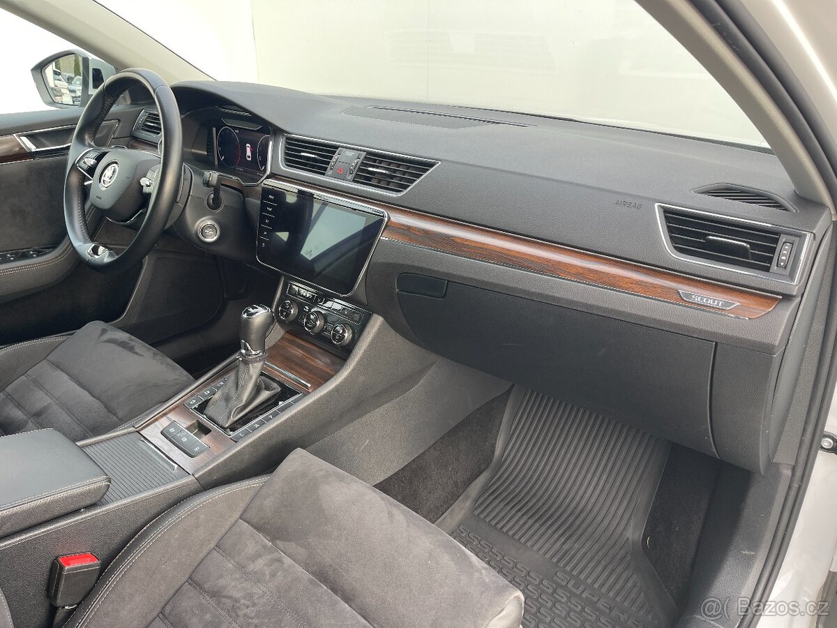 Škoda Superb Combi 2,0 TSI / 206 kW DSG 4x4 Scout - 8