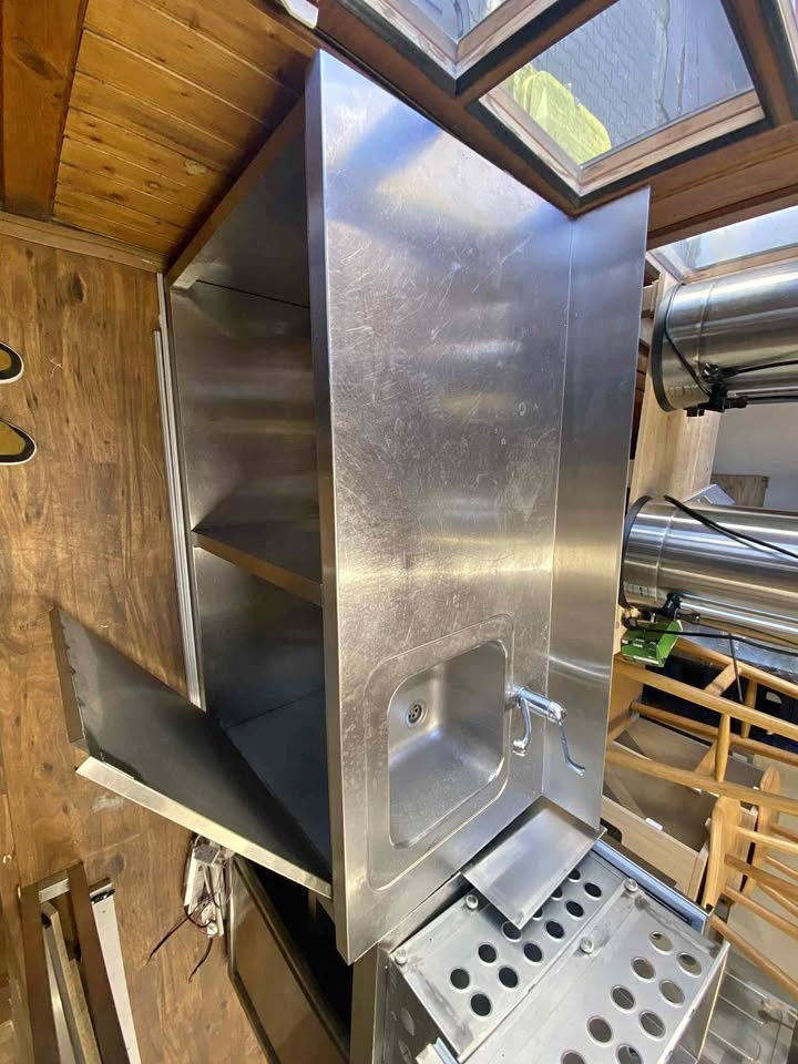 Gastro vybavení, nerez - 8